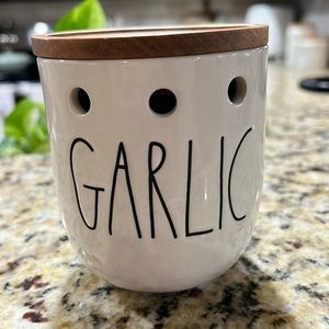 Rae Dunn Garlic Holder